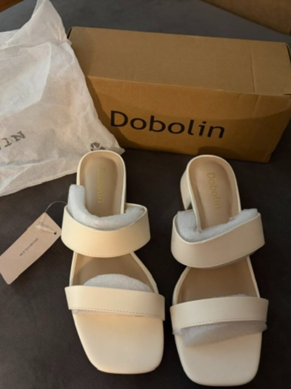 NEW Dobolin Womens Square Toe 2-Strap Block Heel Slide Sandals Cream Sz 8 wide